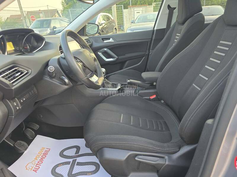 Peugeot 308 1.6 e-hdi pano cam