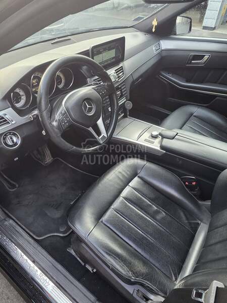 Mercedes Benz E 220 