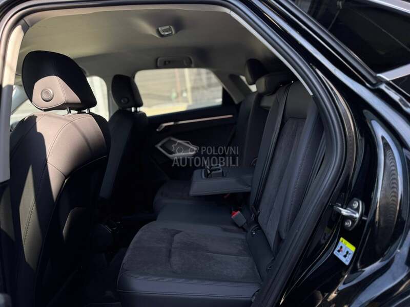 Audi Q3 2.0D/S-Line/Black/20
