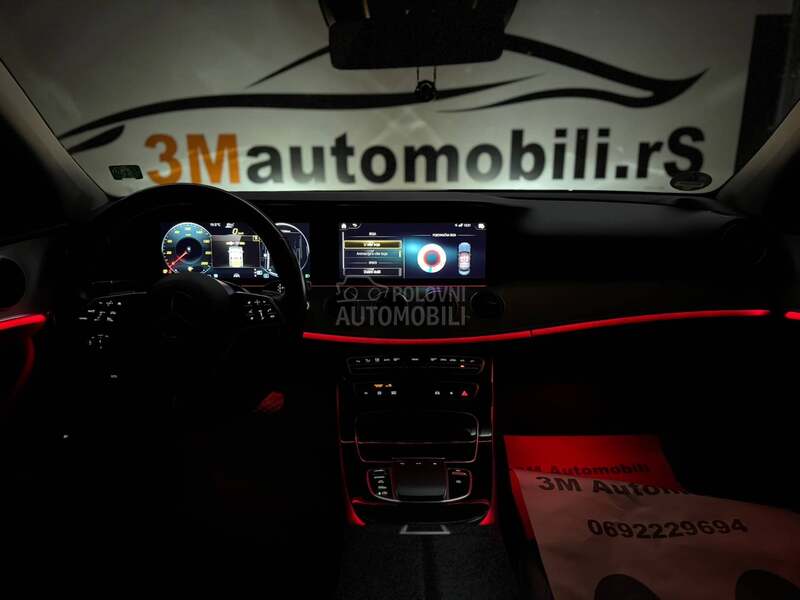 Mercedes Benz E 220 D/AVANTGARDE/KAMERA