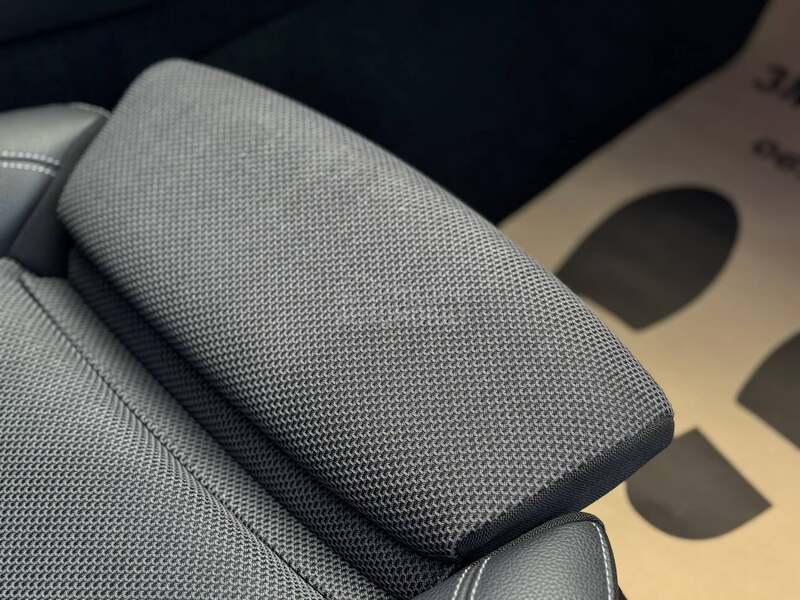 Mercedes Benz E 220 D/AVANTGARDE/KAMERA