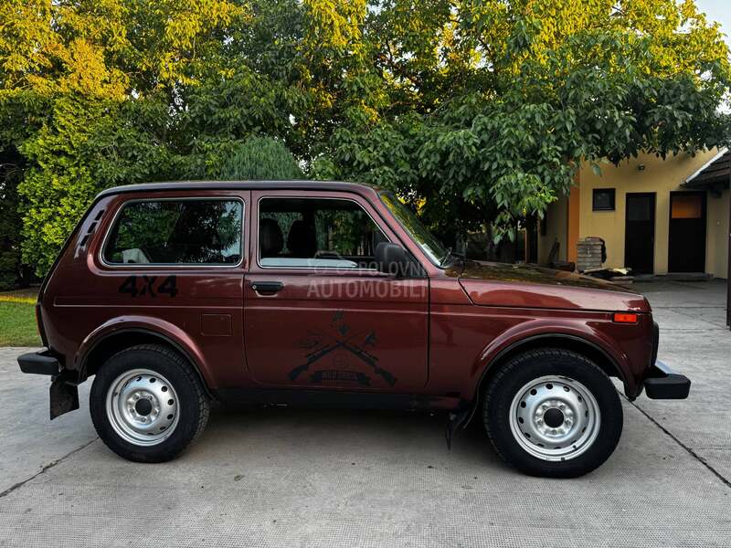 Lada Niva 