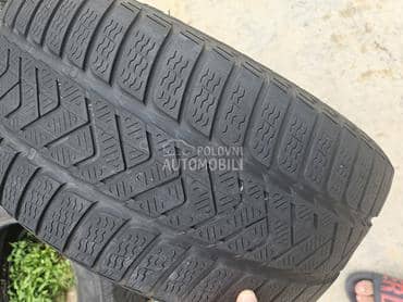 Pirelli 235/35 R19 Zimska