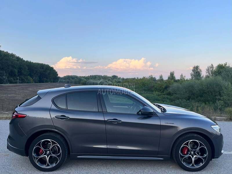 Alfa Romeo Stelvio VELOCE Q4