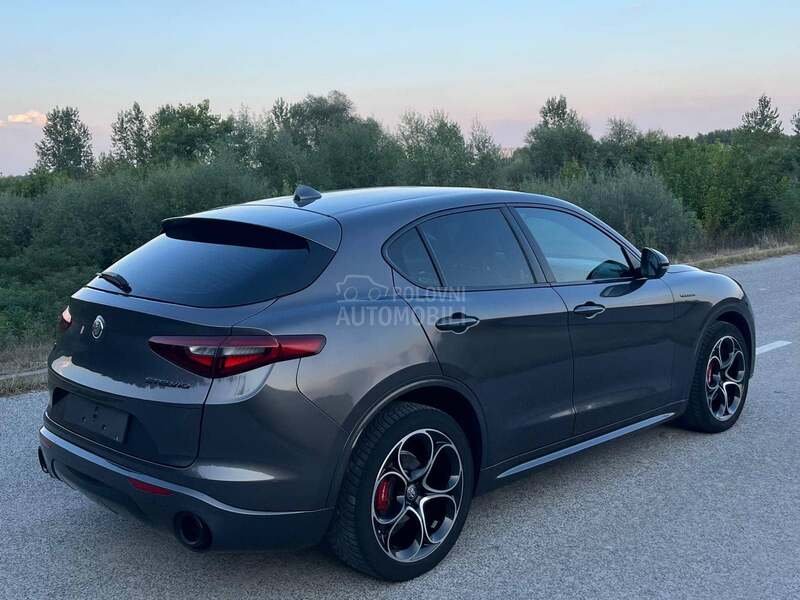 Alfa Romeo Stelvio VELOCE Q4