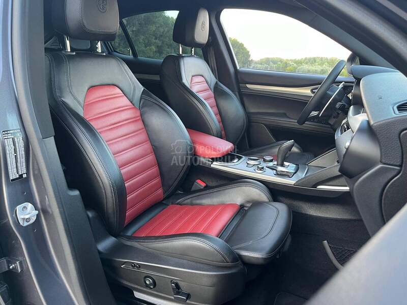 Alfa Romeo Stelvio VELOCE Q4