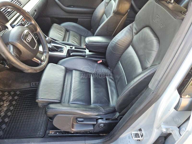 Audi A4 S LINE    T O P