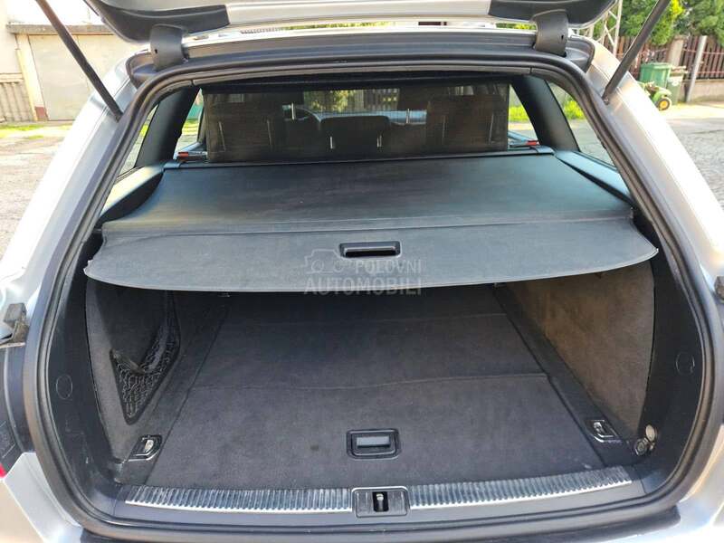 Audi A4 S LINE    T O P