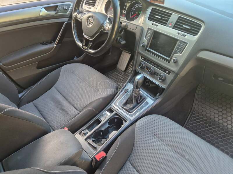 Volkswagen Golf 7 1,4 metan AUT