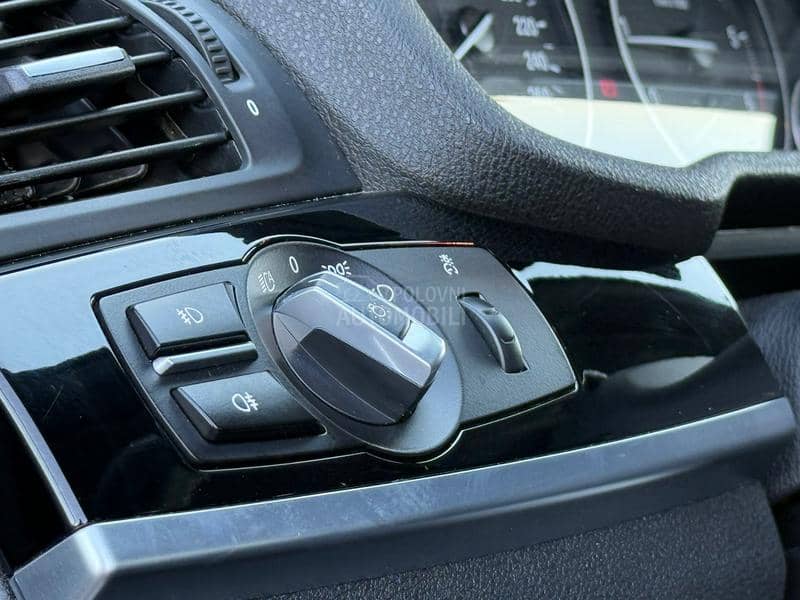 BMW X4 2.0 XDrive NAVY