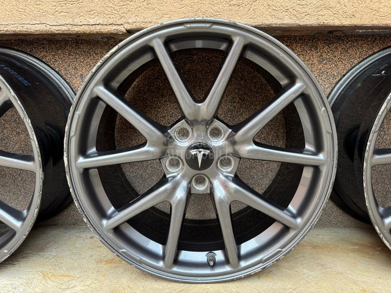 Aluminijumske felne Tesla Model 3 18" 5 x 114.3