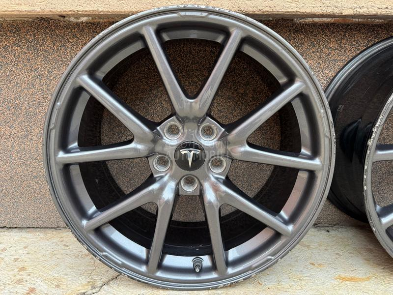 Aluminijumske felne Tesla Model 3 18" 5 x 114.3