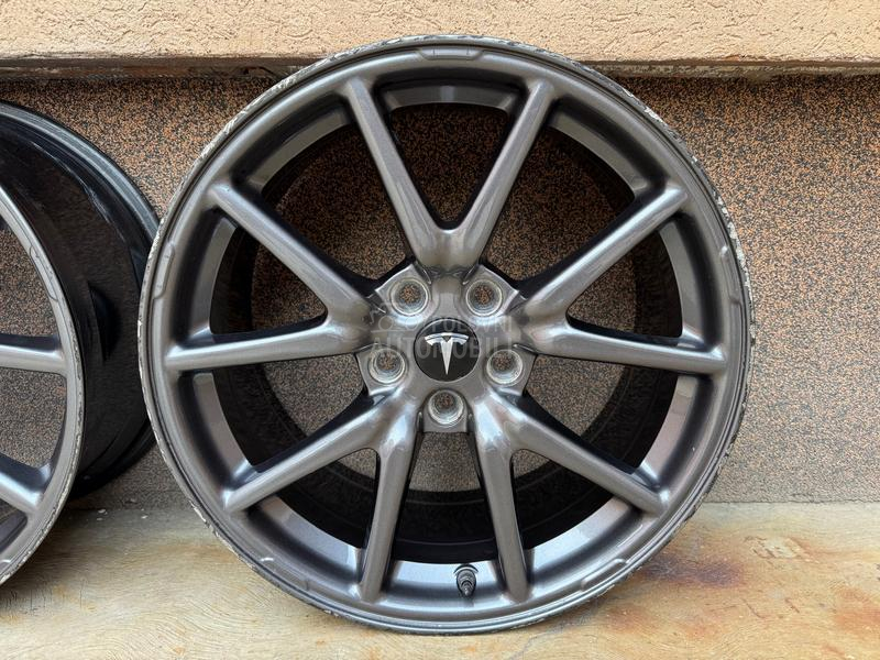 Aluminijumske felne Tesla Model 3 18" 5 x 114.3