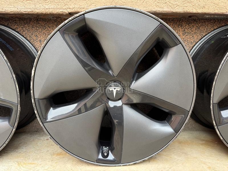 Aluminijumske felne Tesla Model 3 18" 5 x 114.3