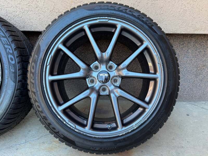 Aluminijumske felne Tesla Model 3 18" 5 x 114.3