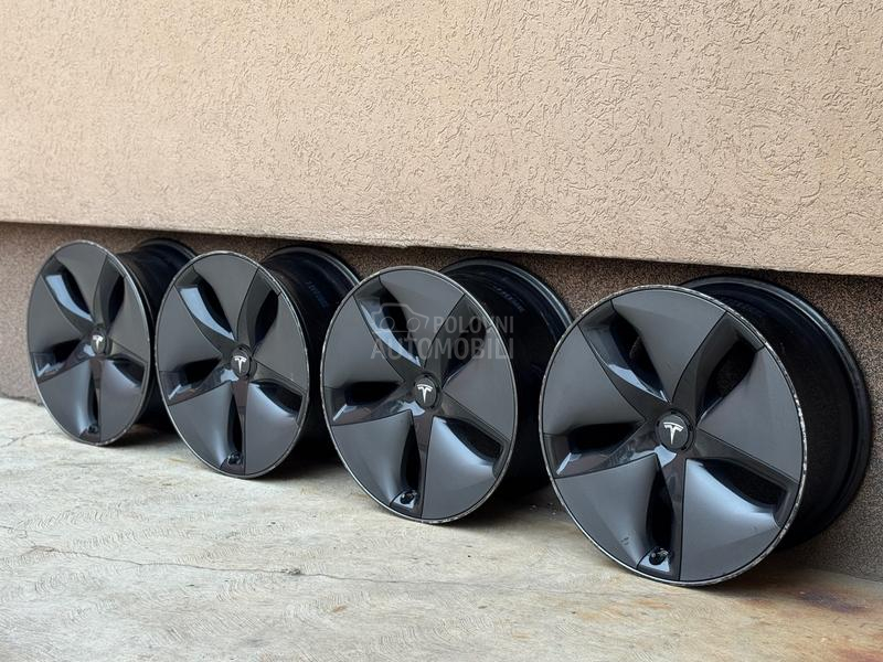 Aluminijumske felne Tesla Model 3 18" 5 x 114.3