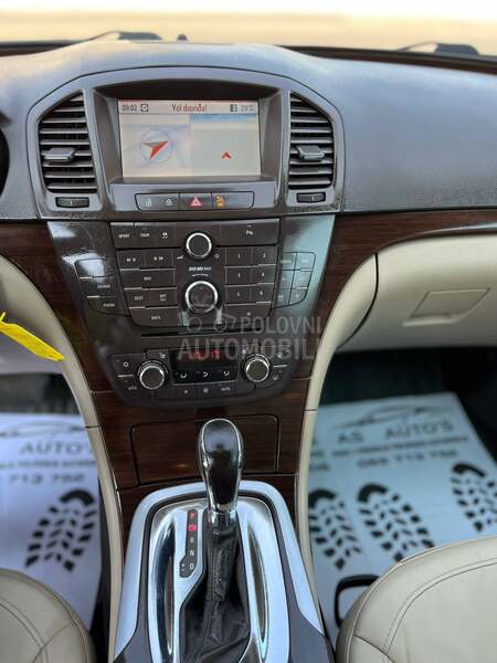 Opel Insignia 2.0CDTI/AUT/XEN