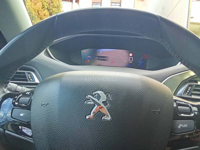 Peugeot 308 VIRTUAL ALLURE