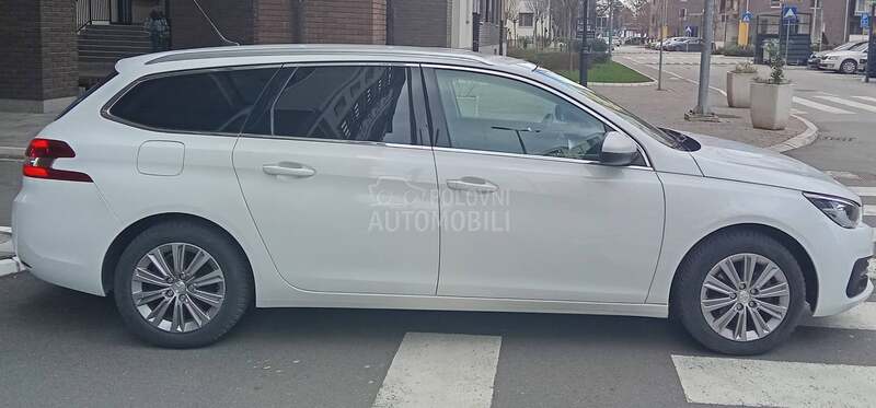 Peugeot 308 VIRTUAL ALLURE