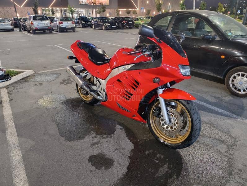 Suzuki rf600r