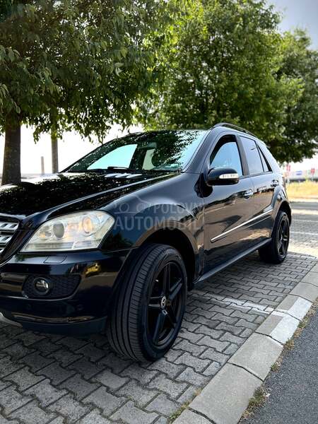 Mercedes Benz ML 320 