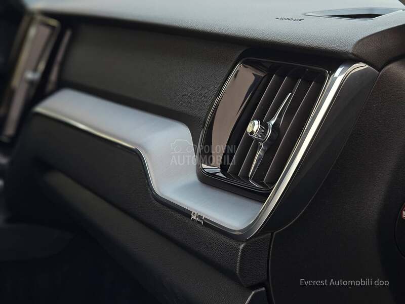 Volvo XC60 2.0 B4/MILD HYBRID/