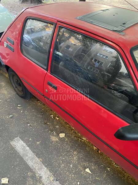 Peugeot 205 