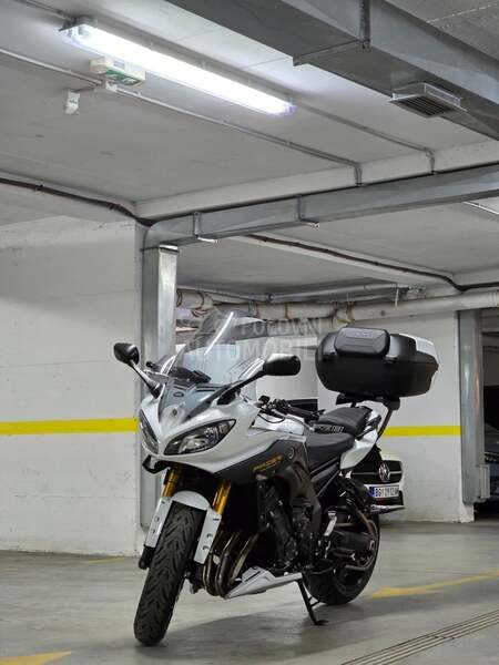 Yamaha FZ8-SA Fazer