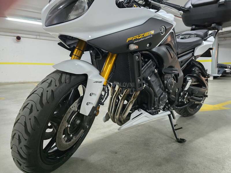 Yamaha FZ8-SA Fazer