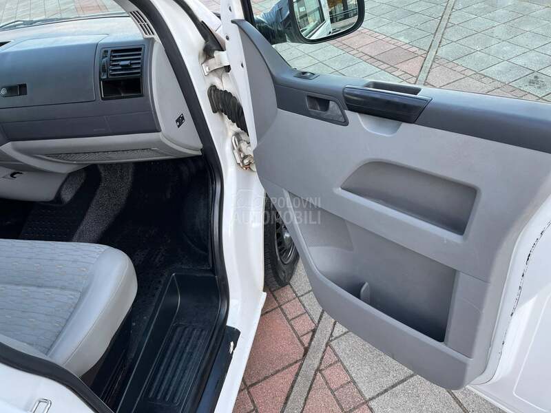 Volkswagen Transporter T5 Klima Povisen opis