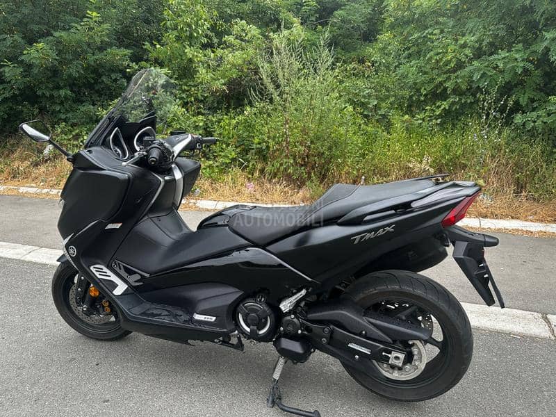 Yamaha Tmax DX