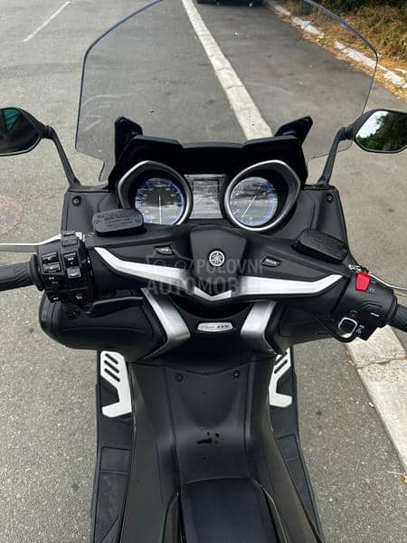 Yamaha Tmax DX