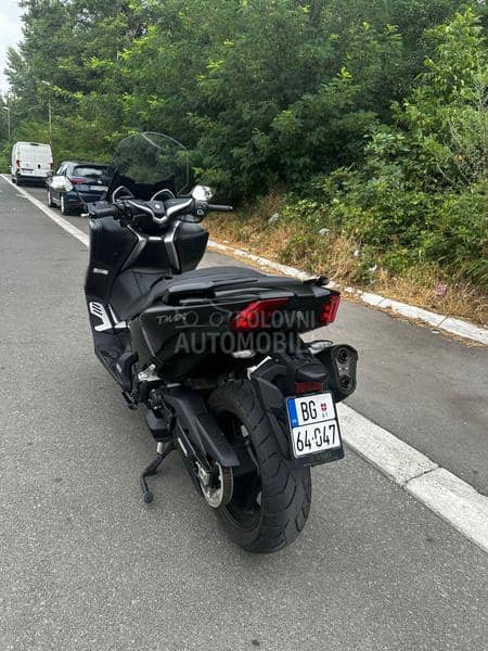 Yamaha Tmax DX