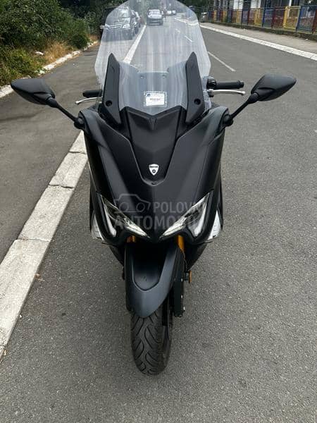 Yamaha Tmax DX
