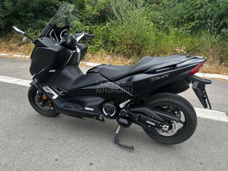 Yamaha Tmax DX