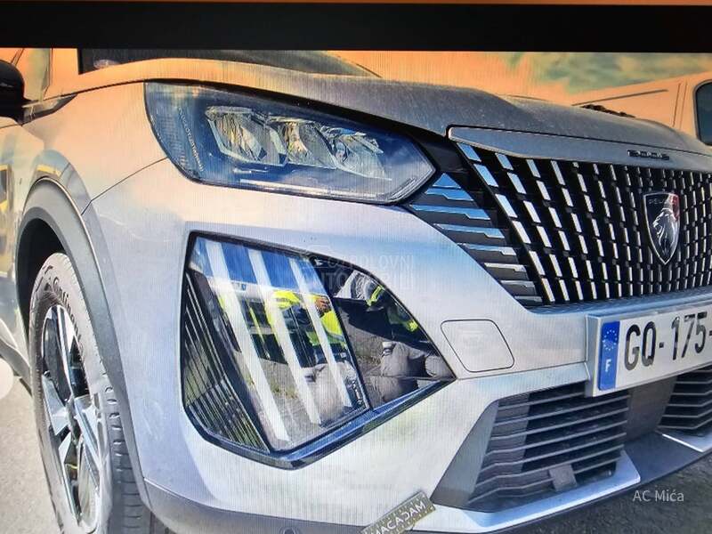 Peugeot 2008 1.2NAV ALU KAM 22000