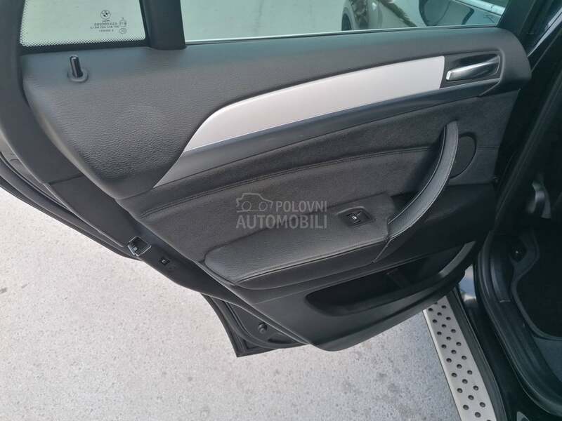 BMW X6 3.0d 4x4 XDRIVE CH