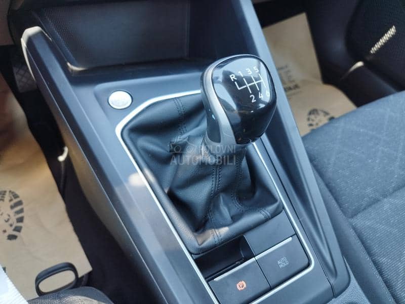 Volkswagen Golf 8 2.0 TDI