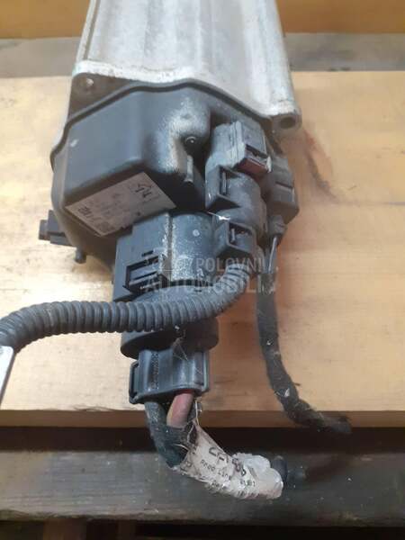 motor servo letve Astra J