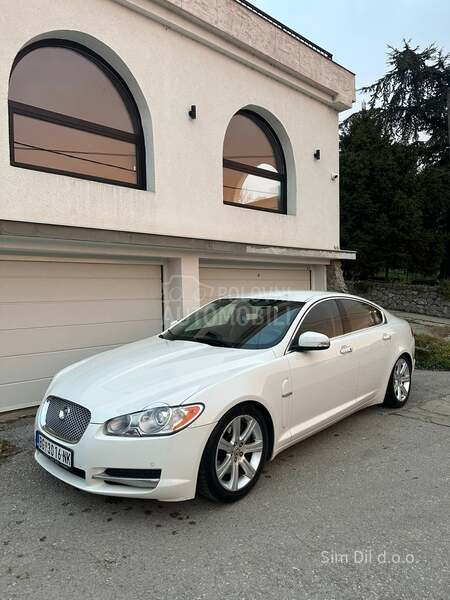 Jaguar XF 