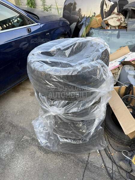 Michelin 235/35 R19 Letnja