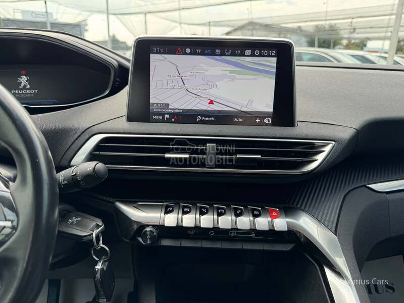 Peugeot 3008 1.2 PURETECH