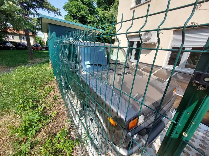 Lada Niva 
