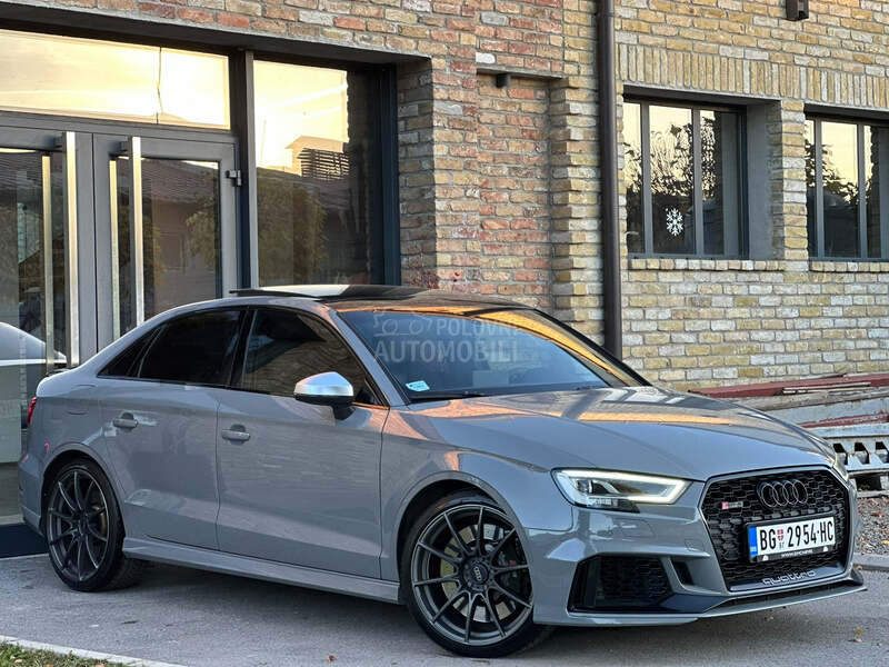 Audi RS3 Matrix