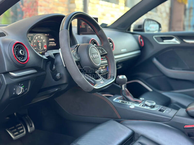 Audi RS3 Matrix