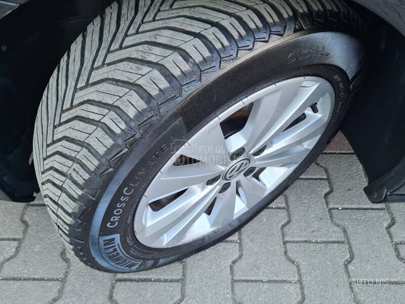 Volkswagen Golf 7 1.6 TDI COMFORTLINE