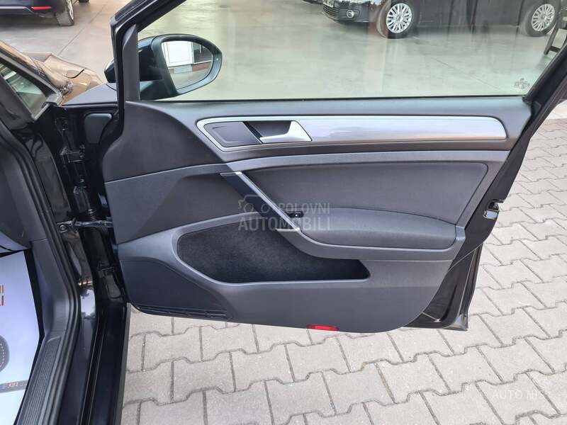 Volkswagen Golf 7 1.6 TDI COMFORTLINE