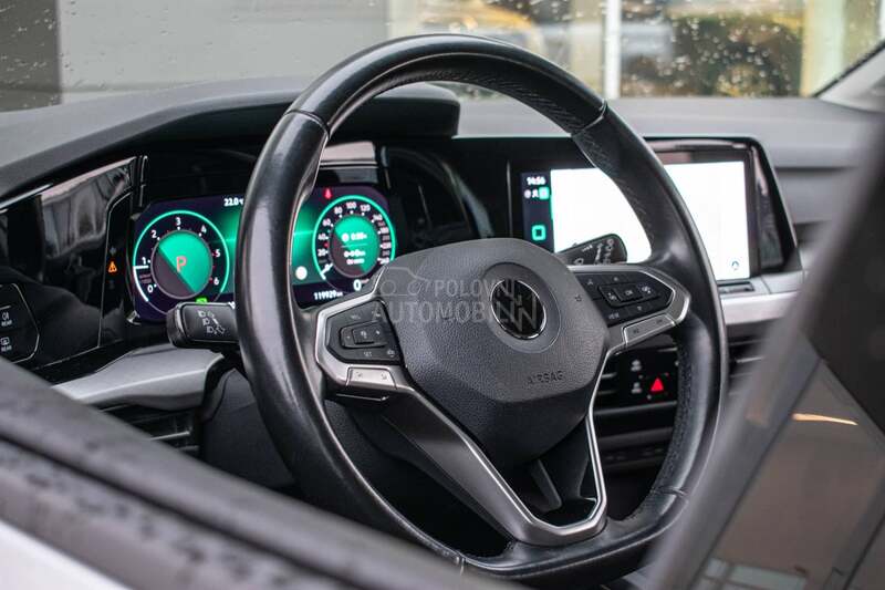 Volkswagen Golf 8 