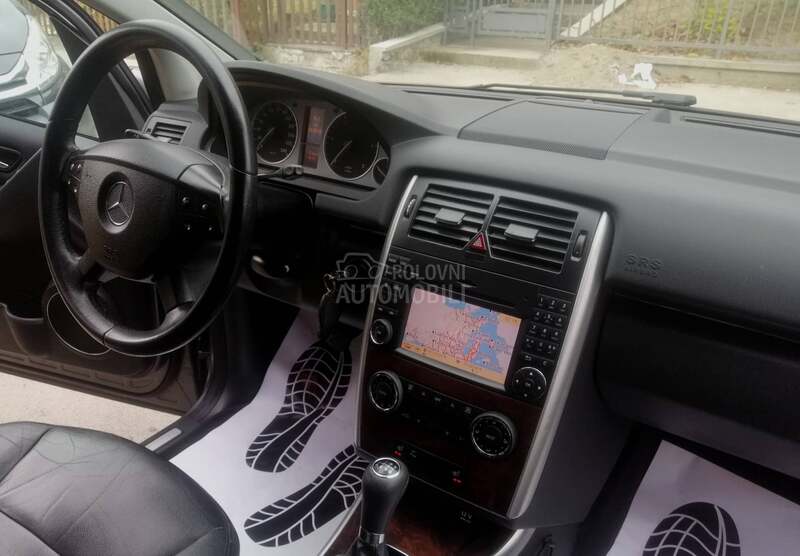 Mercedes Benz B 180 /AVANTGARDE MAX /