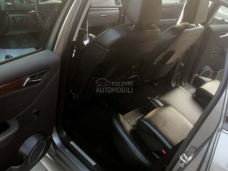 Mercedes Benz B 180 /AVANTGARDE MAX /